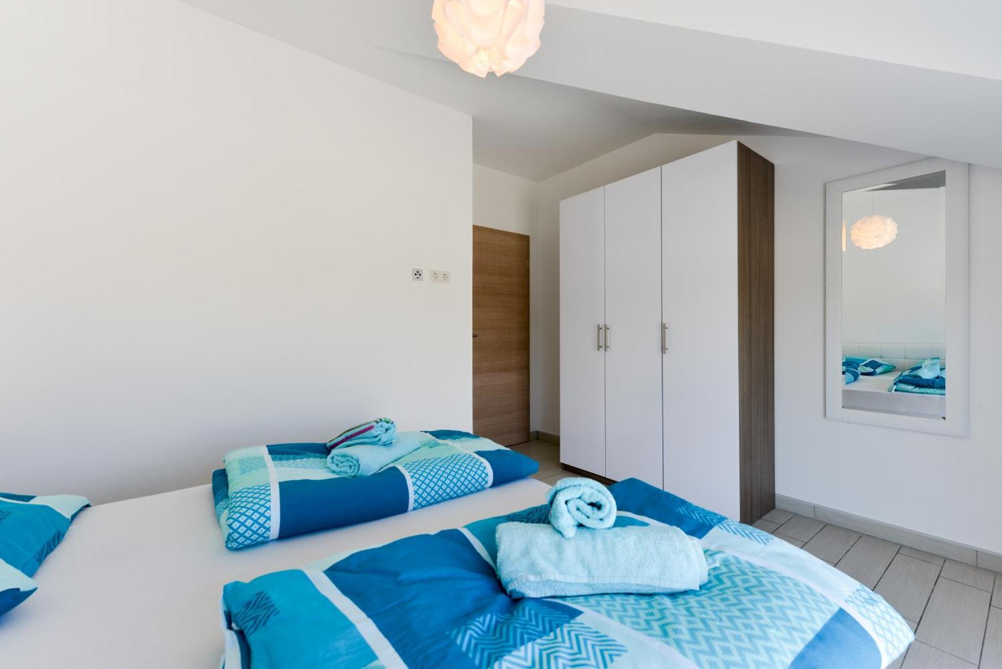 Apartmani Martin Mit Beheiztem Pool With Heated Pool Бибинє Екстер'єр фото