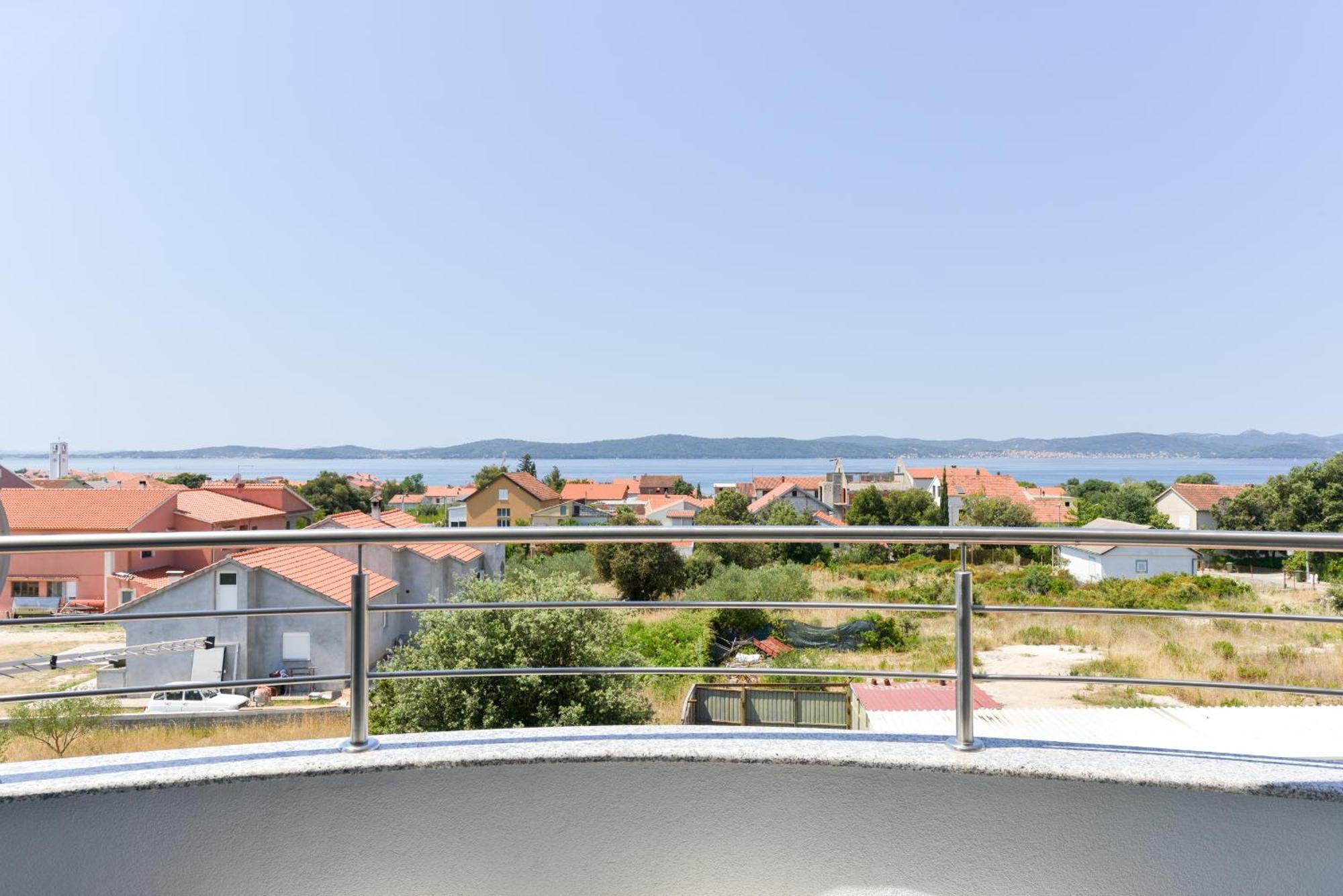 Apartmani Martin Mit Beheiztem Pool With Heated Pool Бибинє Екстер'єр фото